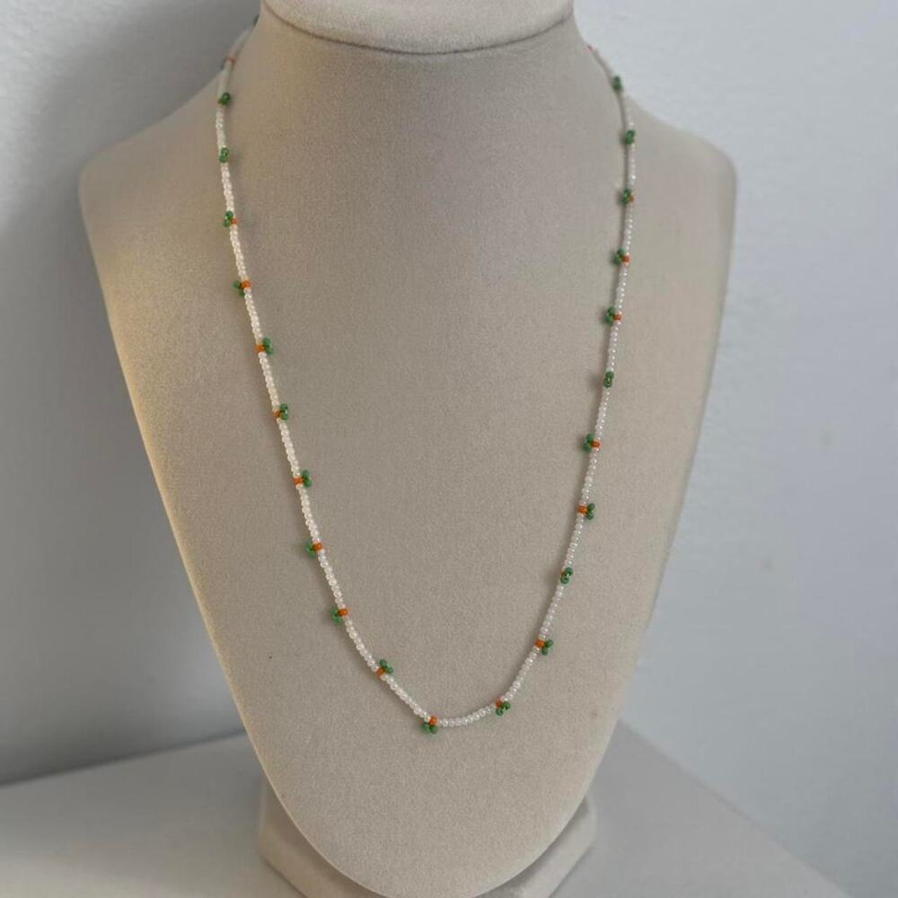 Green White Beaded Necklace Handmade Elegant Minimal Jewelry Unique Gift - Picture 3 of 4